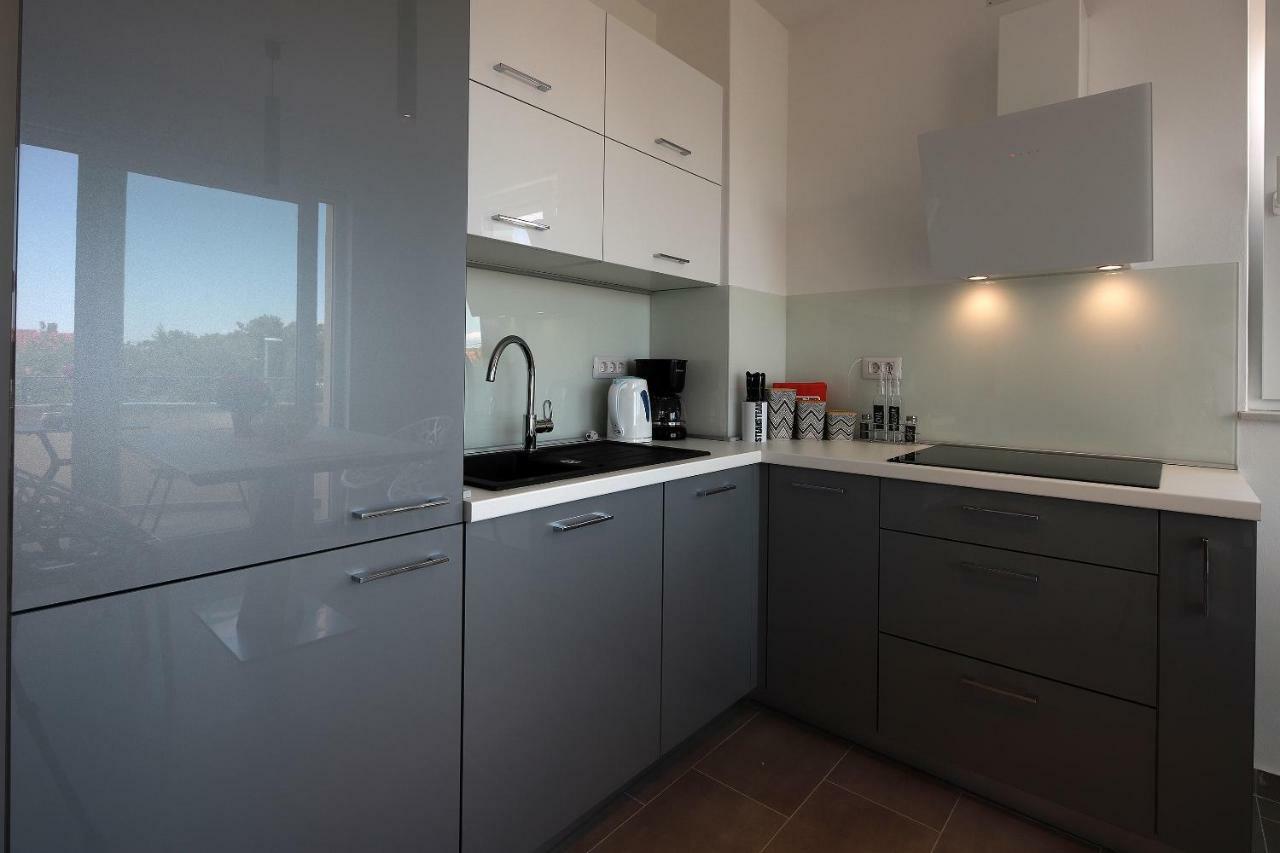Pinezići Apartmani Judita מראה חיצוני תמונה