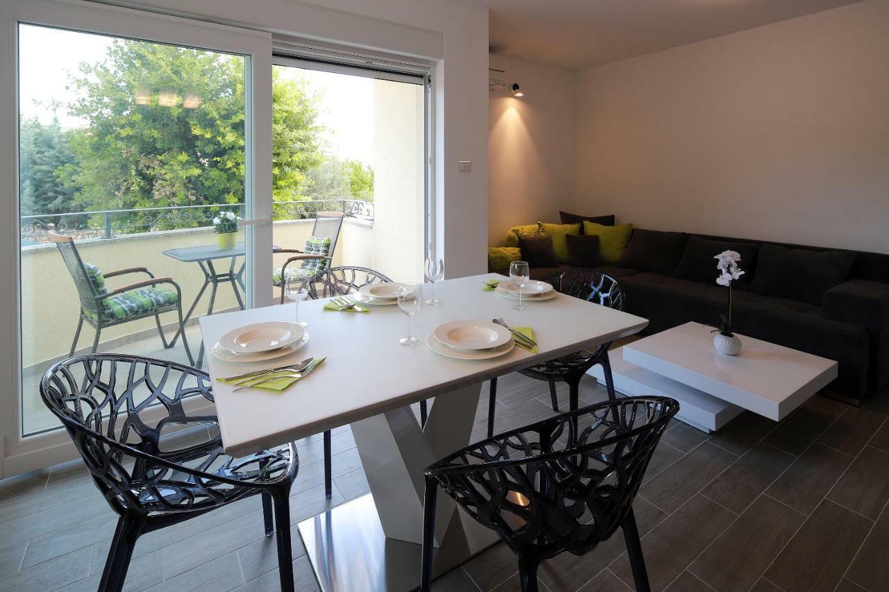Pinezići Apartmani Judita מראה חיצוני תמונה