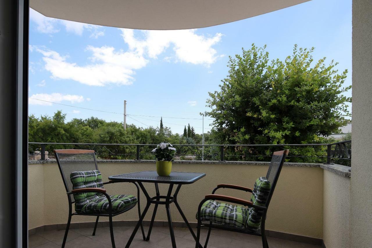 Pinezići Apartmani Judita מראה חיצוני תמונה