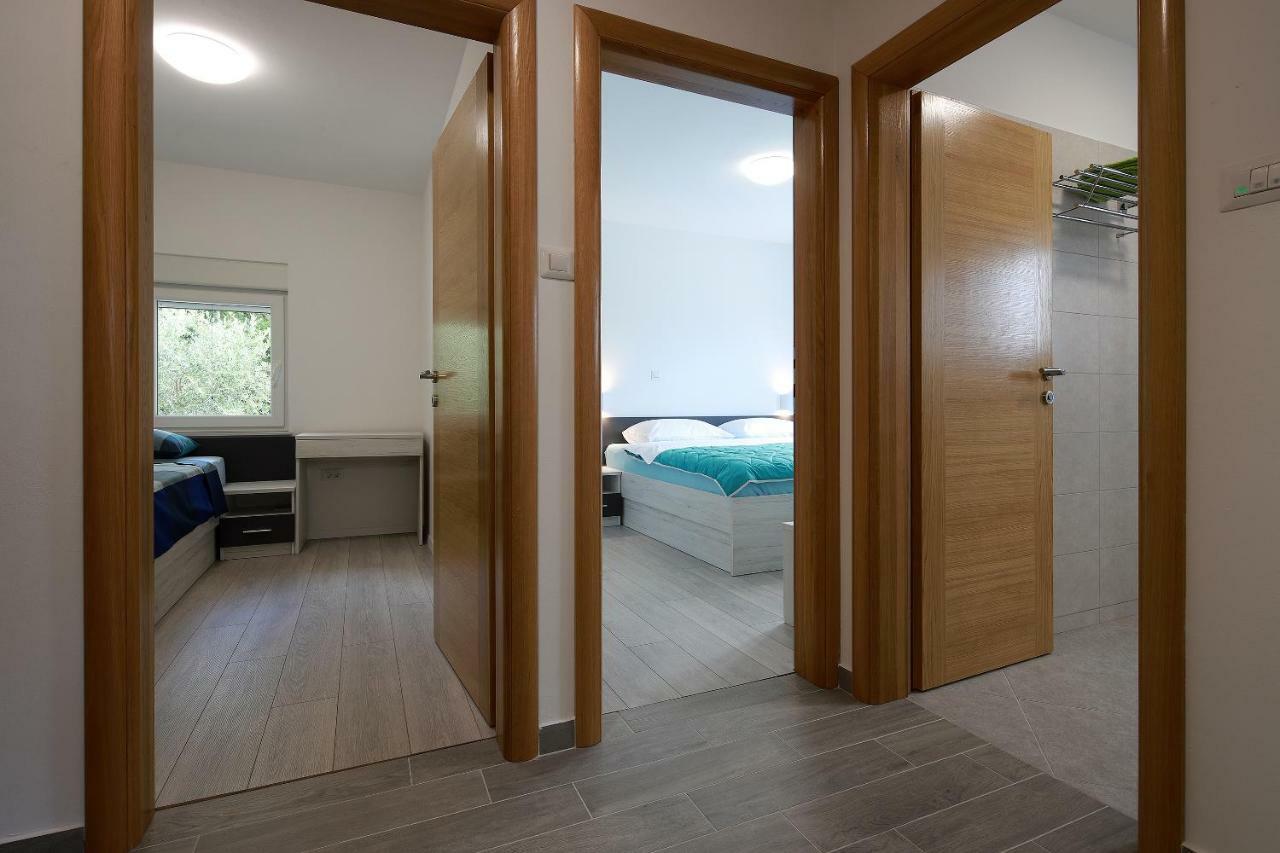 Pinezići Apartmani Judita מראה חיצוני תמונה