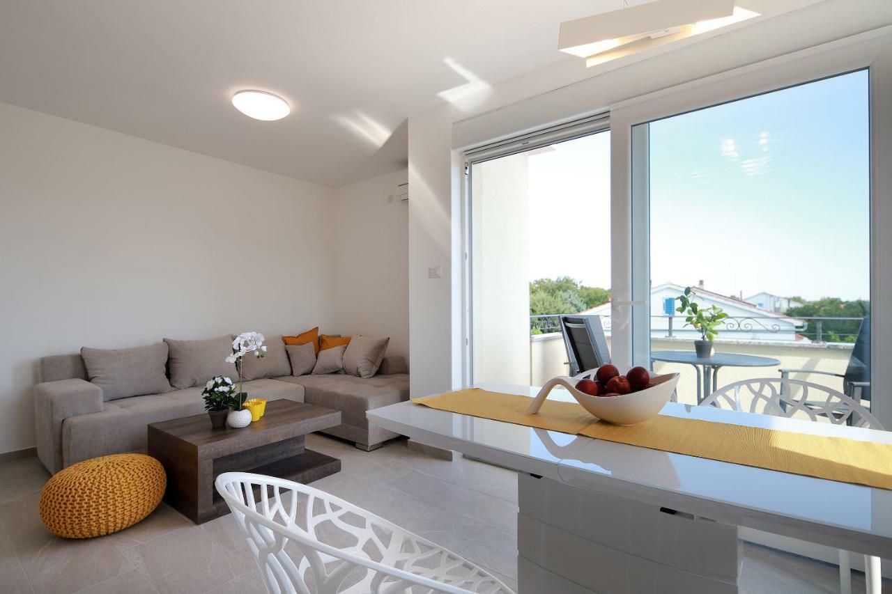 Pinezići Apartmani Judita מראה חיצוני תמונה