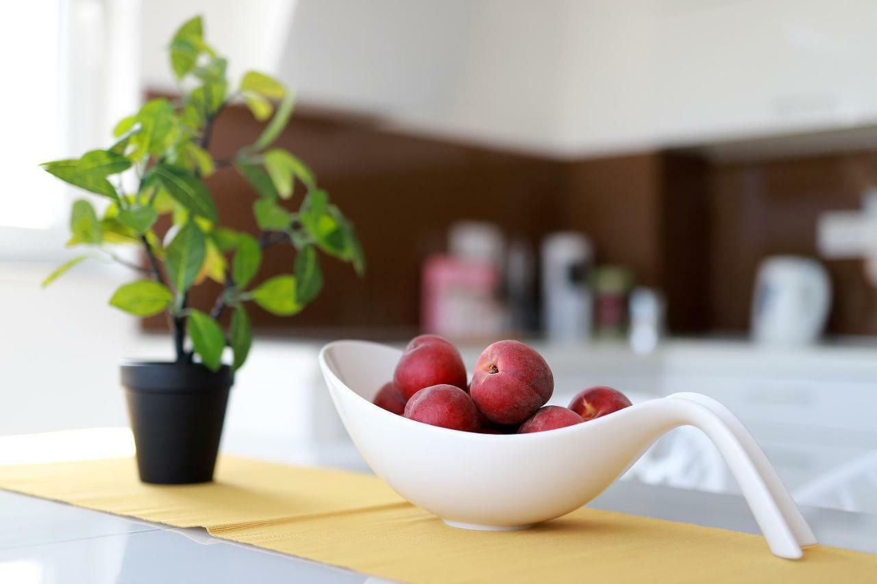Pinezići Apartmani Judita מראה חיצוני תמונה