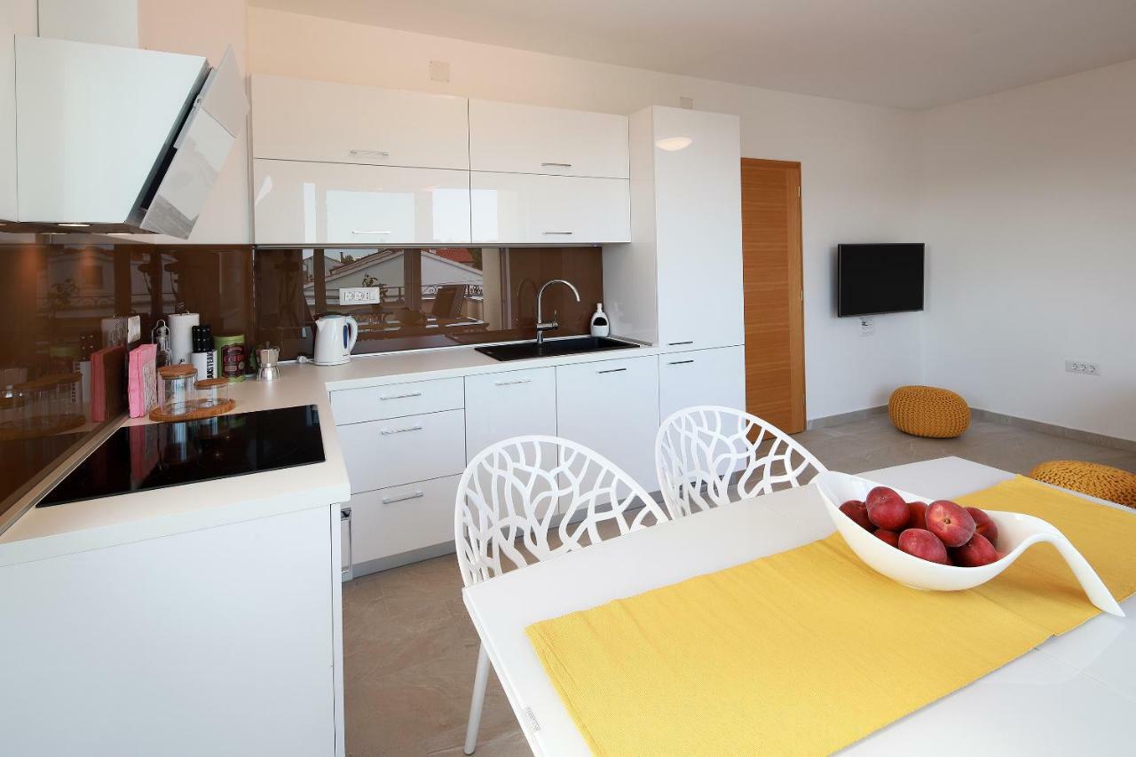 Pinezići Apartmani Judita מראה חיצוני תמונה
